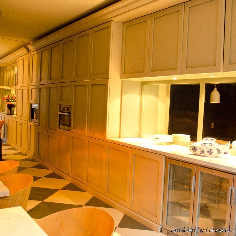 Cityden Museumkwartier Apartment Амстердам Ресторант снимка